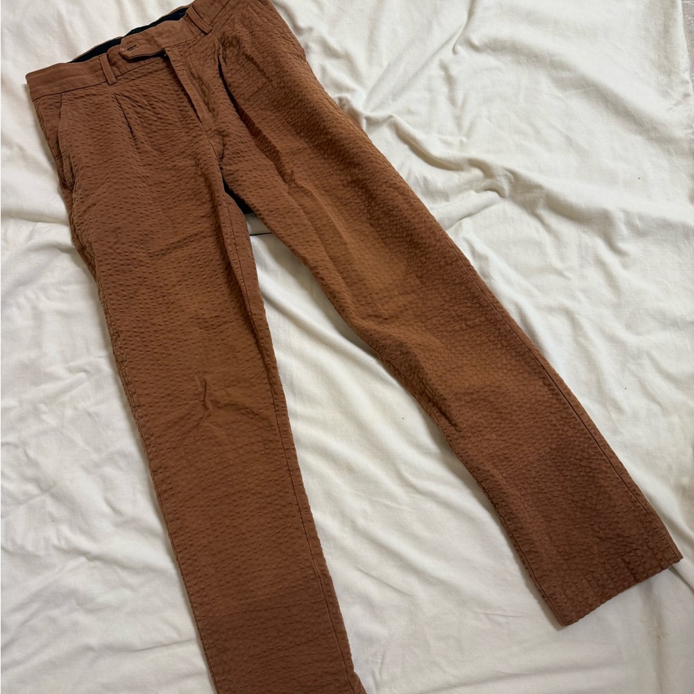 Men's Textured Tan Chinos